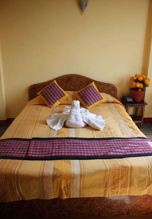 Simrika Homes Bed And Breakfast Catmandu Quarto foto
