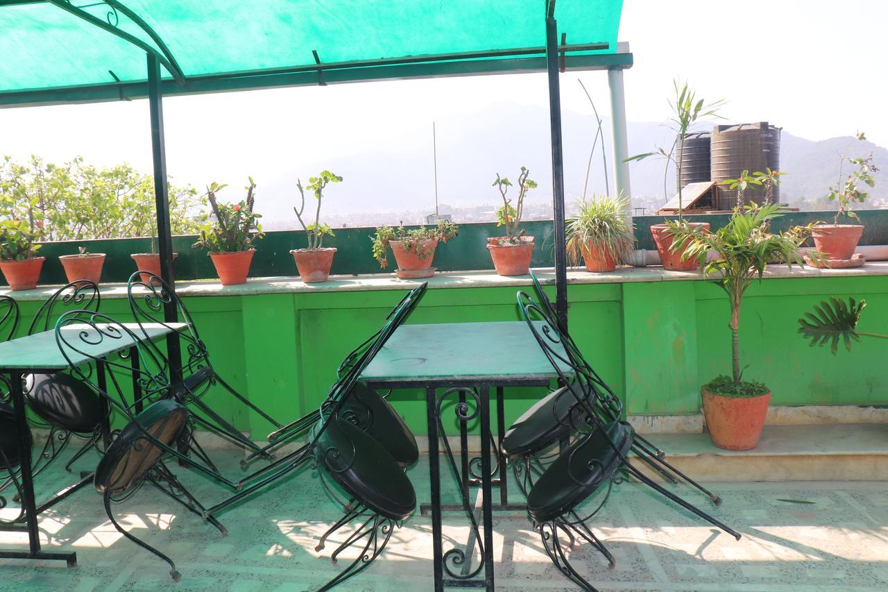 Simrika Homes Bed And Breakfast Catmandu Exterior foto